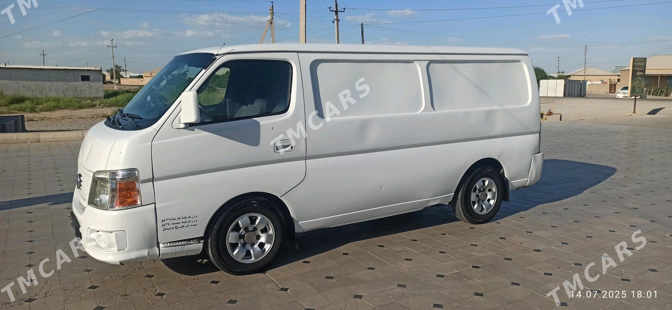Nissan Urvan 2008 - 125 000 TMT - Мургап - img 6