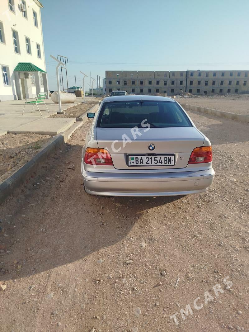 BMW E39 2002 - 150 000 TMT - Balkanabat - img 3