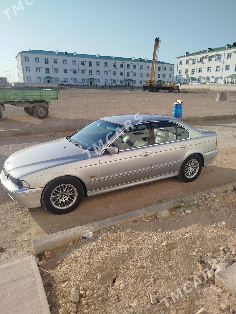 BMW E39 2002 - 150 000 TMT - Balkanabat - img 4