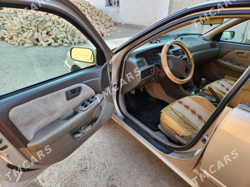 Toyota Camry 2001 - 130 000 TMT - Daşoguz - img 2