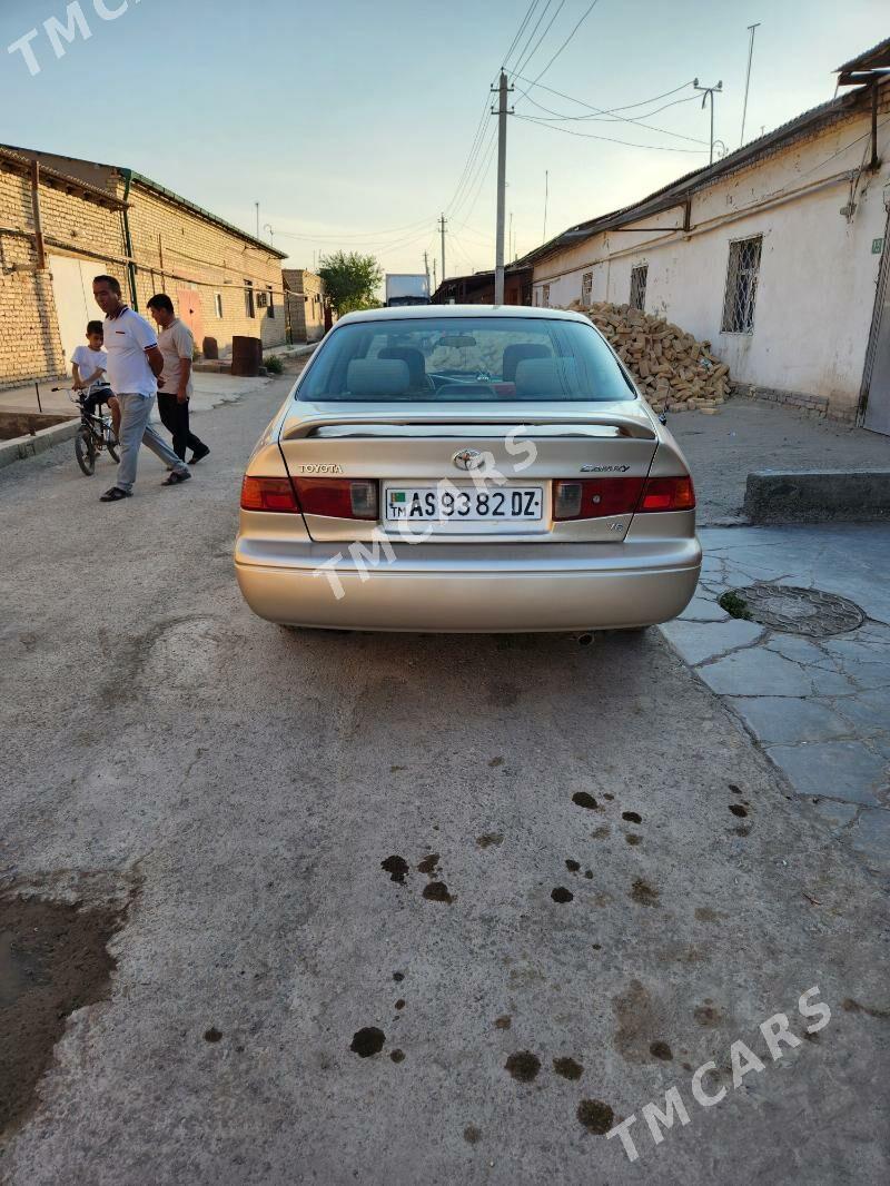 Toyota Camry 2001 - 130 000 TMT - Daşoguz - img 7