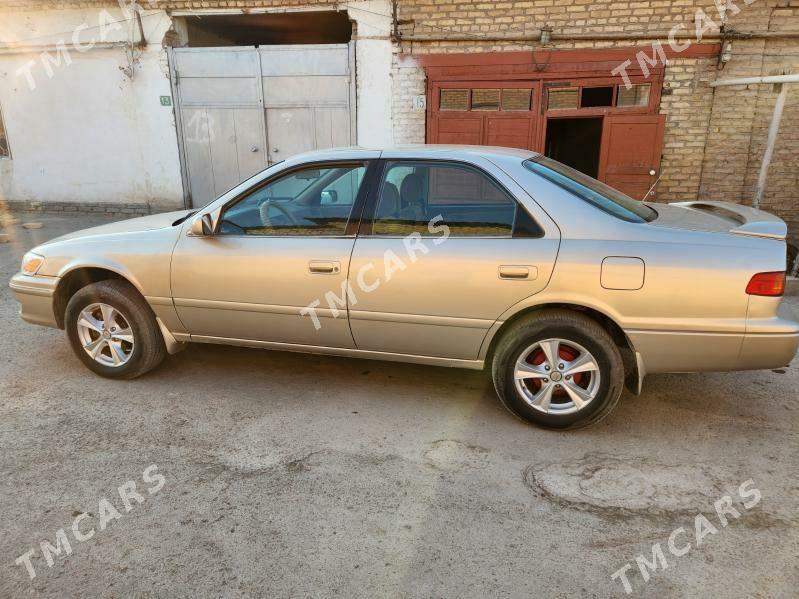 Toyota Camry 2001 - 130 000 TMT - Daşoguz - img 6