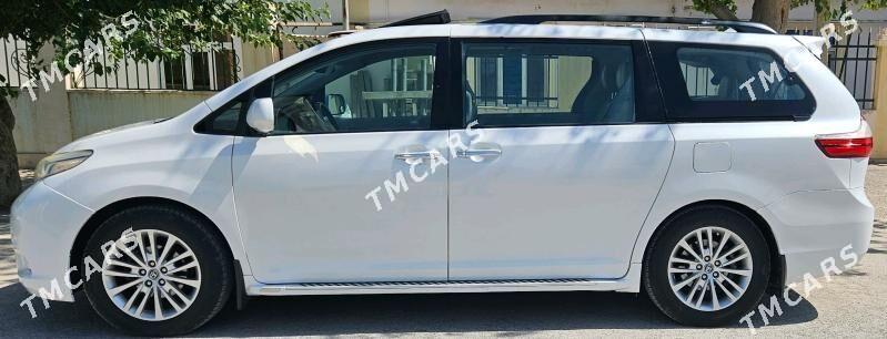 Toyota Sienna 2010 - 300 000 TMT - Ашхабад - img 3