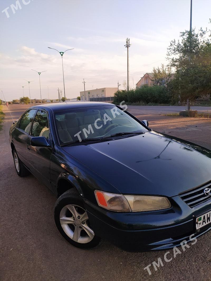 Toyota Camry 1998 - 123 000 TMT - Köneürgenç - img 5