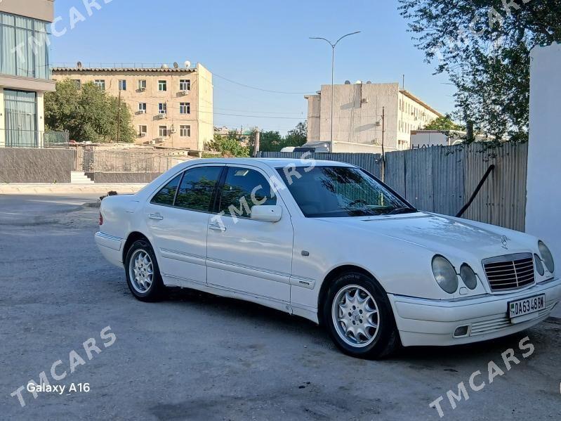Mercedes-Benz E320 1997 - 86 000 TMT - Балканабат - img 3