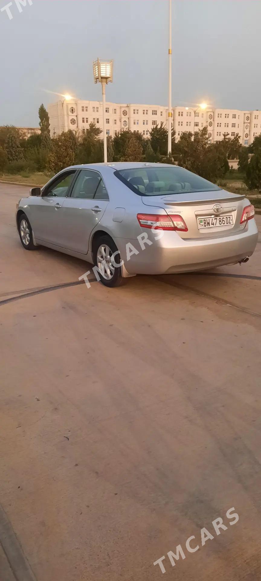 Toyota Camry 2010 - 170 000 TMT - Şabat etr. - img 2