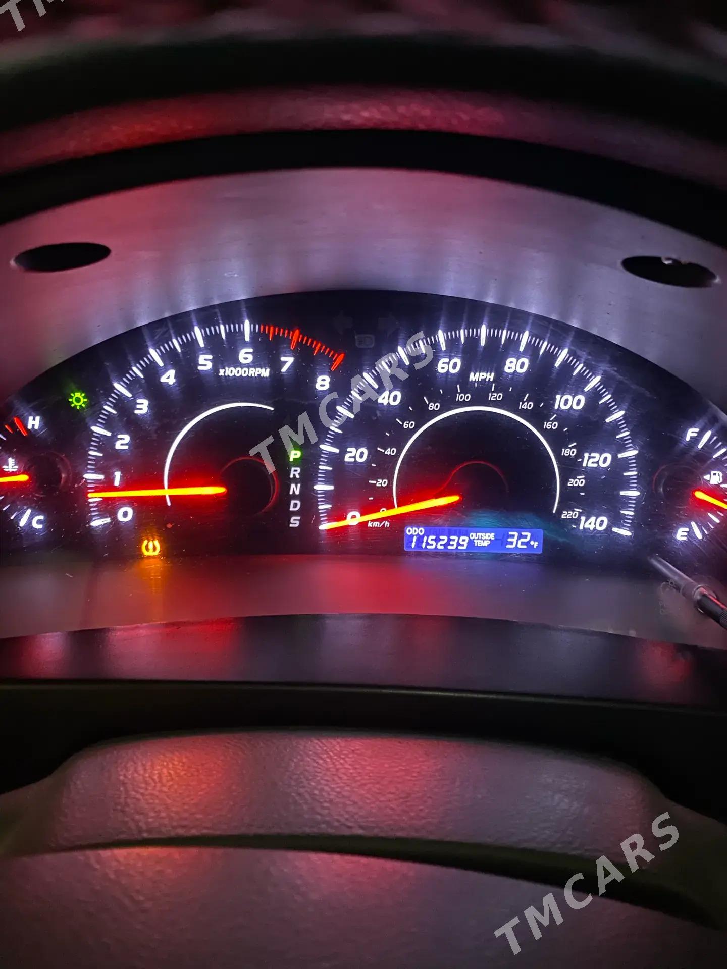 Toyota Camry 2010 - 170 000 TMT - Şabat etr. - img 7