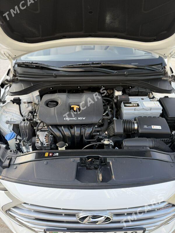 Hyundai Elantra 2018 - 255 000 TMT - Howdan "B" - img 9