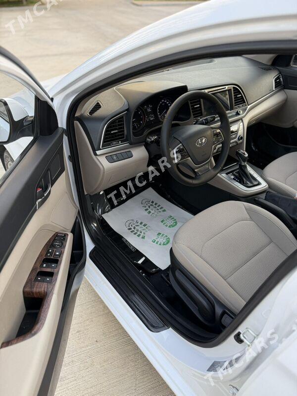 Hyundai Elantra 2018 - 255 000 TMT - Howdan "B" - img 6