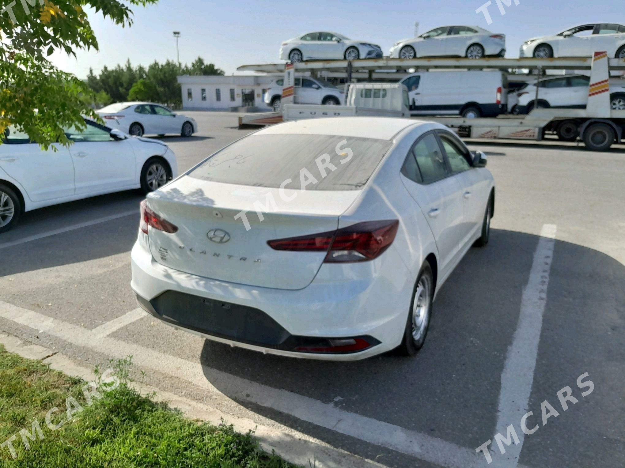 Hyundai Elantra 2020 - 210 000 TMT - Tejen - img 4