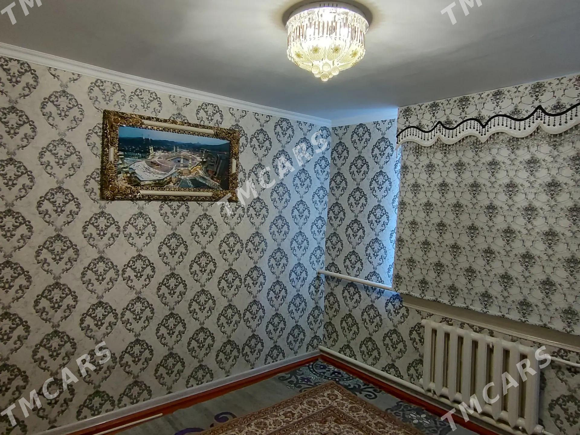 продается 4 комнатное квартира - Кёнеургенч - img 4