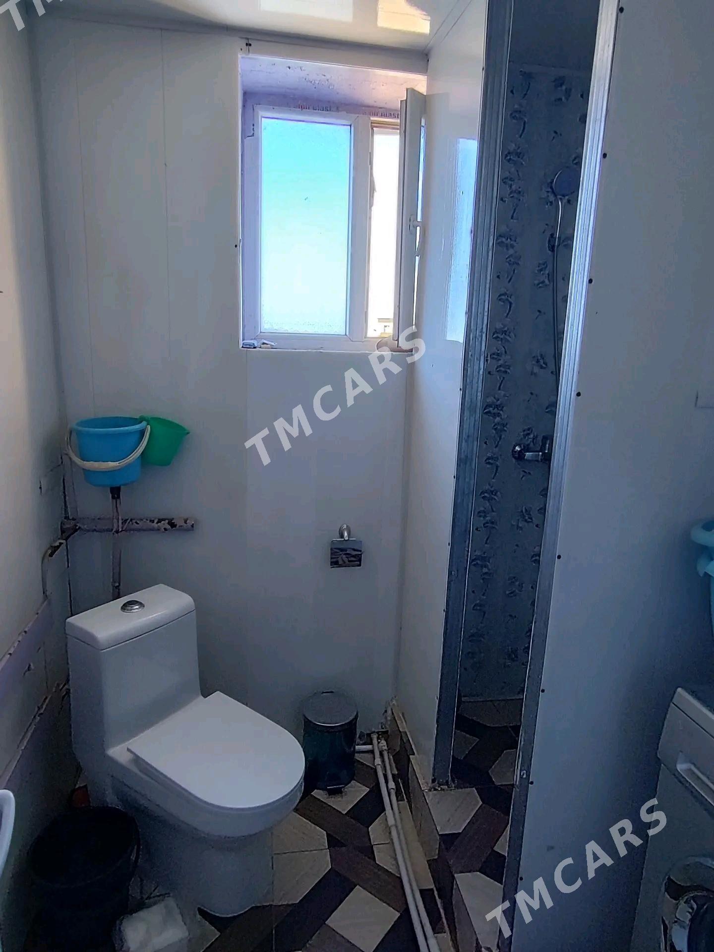 продается 4 комнатное квартира - Кёнеургенч - img 6