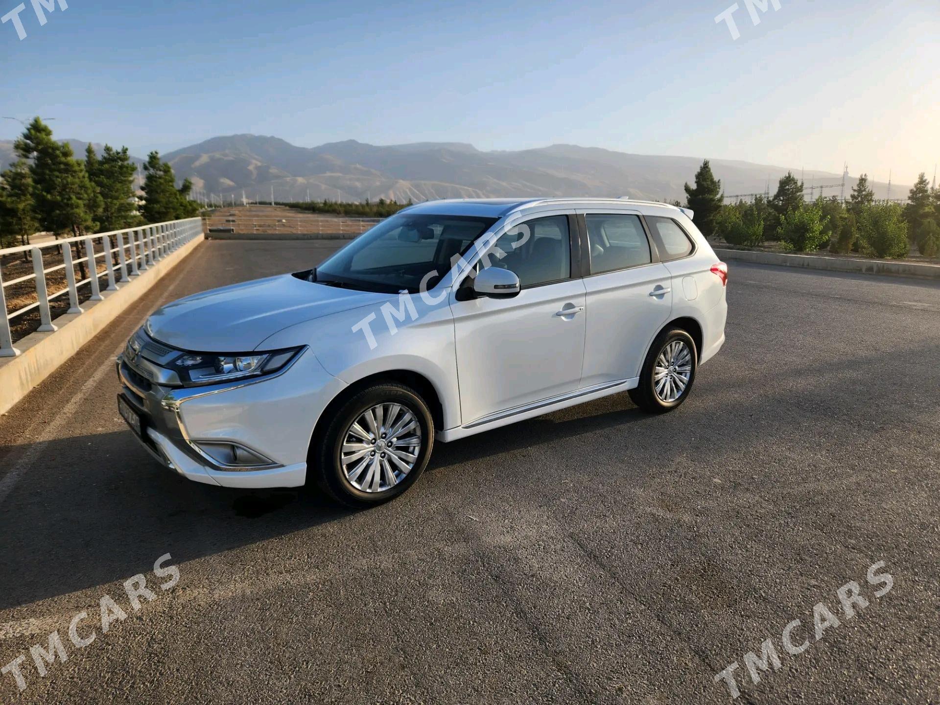 Mitsubishi Outlander 2023 - 330 000 TMT - Бузмеин - img 2