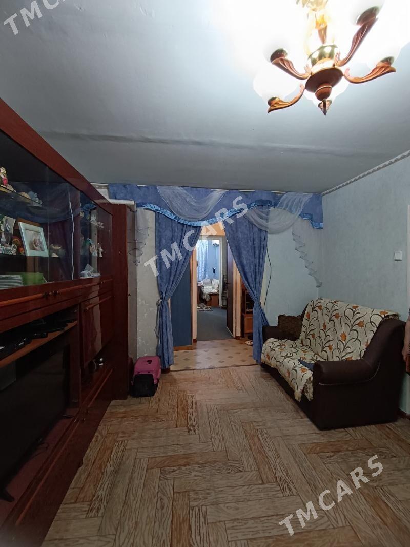 4 КОМ-72м², 3 ЭТ.ЦЕНТР! - Aşgabat - img 5