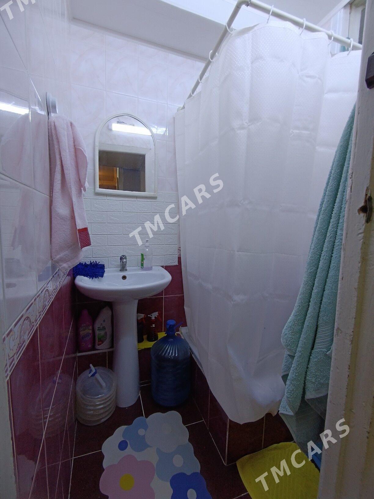4 КОМ-72м², 3 ЭТ.ЦЕНТР! - Aşgabat - img 8