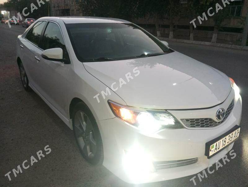 Toyota Camry 2014 - 235 000 TMT - 11 мкр - img 1