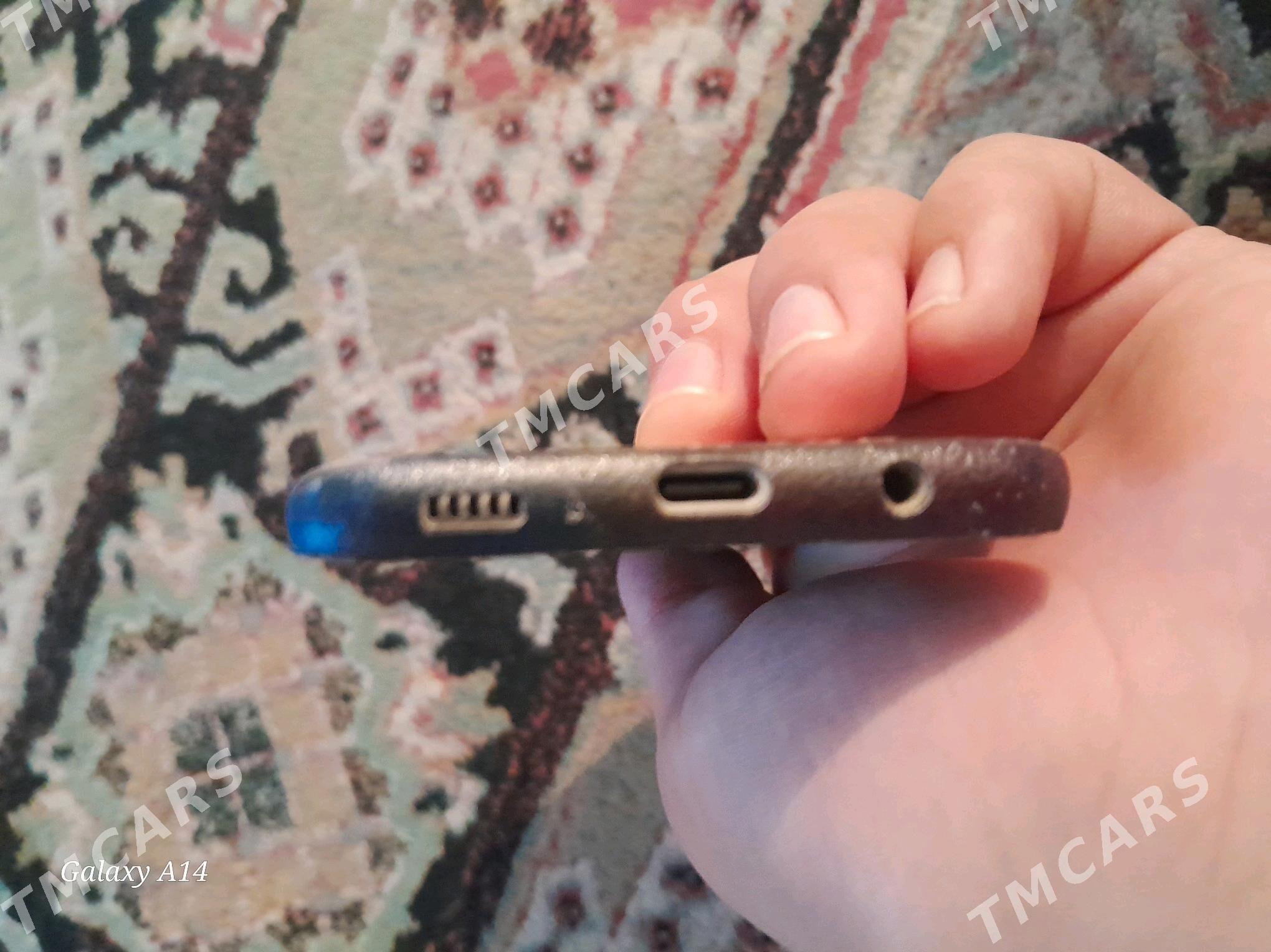 Samsung S8 - Гёкдже - img 4