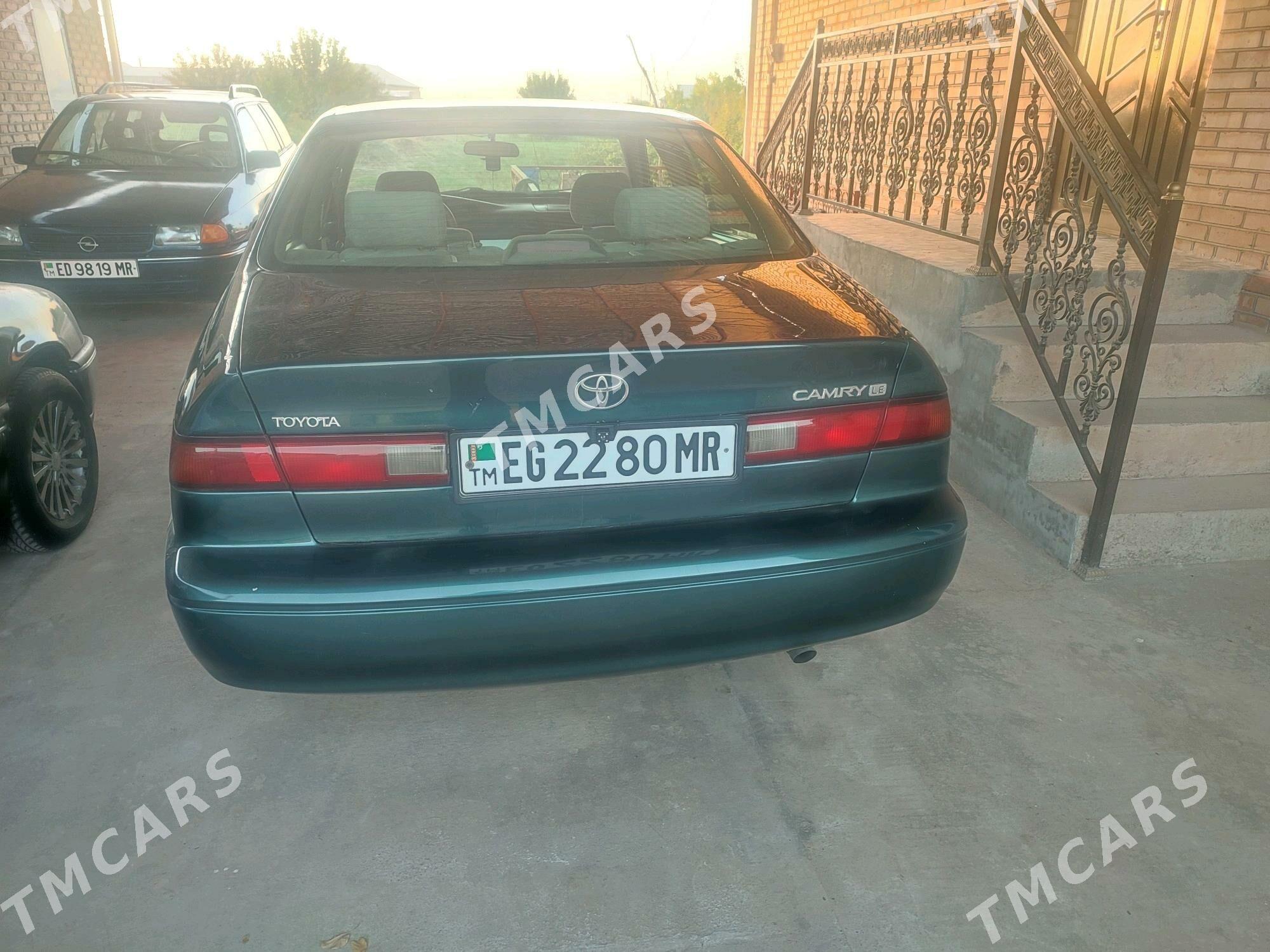 Toyota Camry 1997 - 125 000 TMT - Векильбазар - img 3