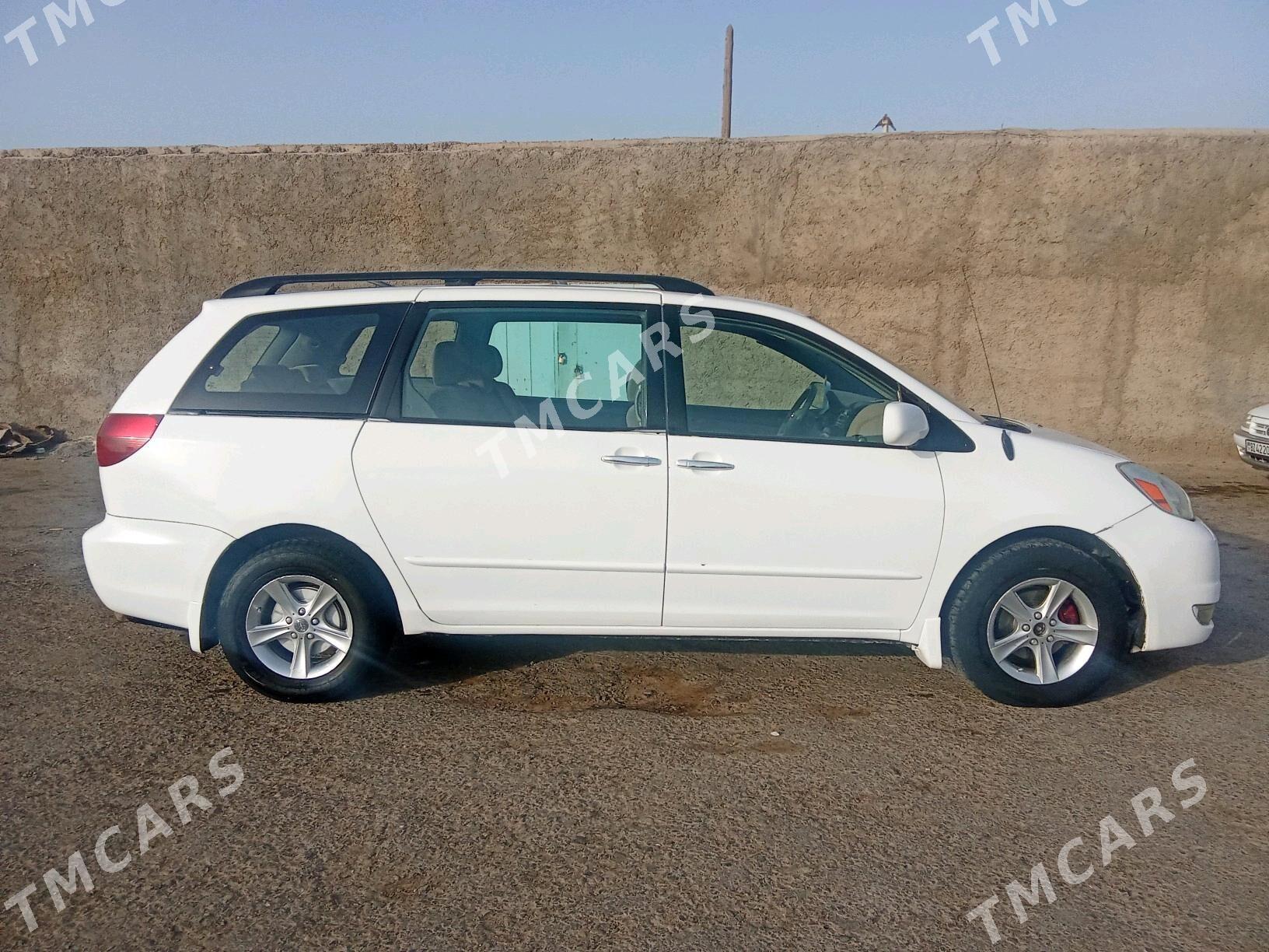 Toyota Sienna 2004 - 170 000 TMT - Теджен - img 6
