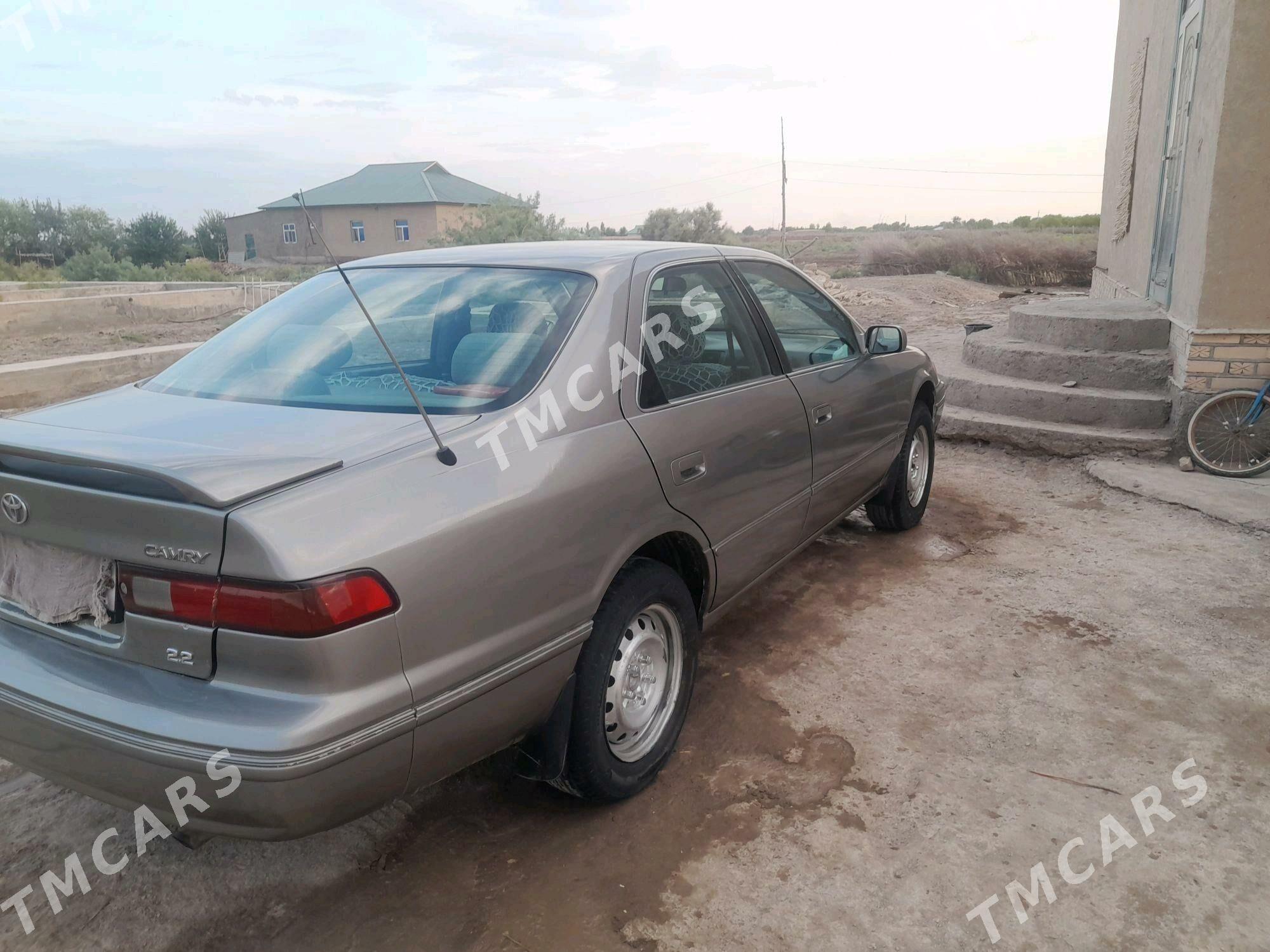Toyota Camry 1997 - 130 000 TMT - етр. Туркменбаши - img 5