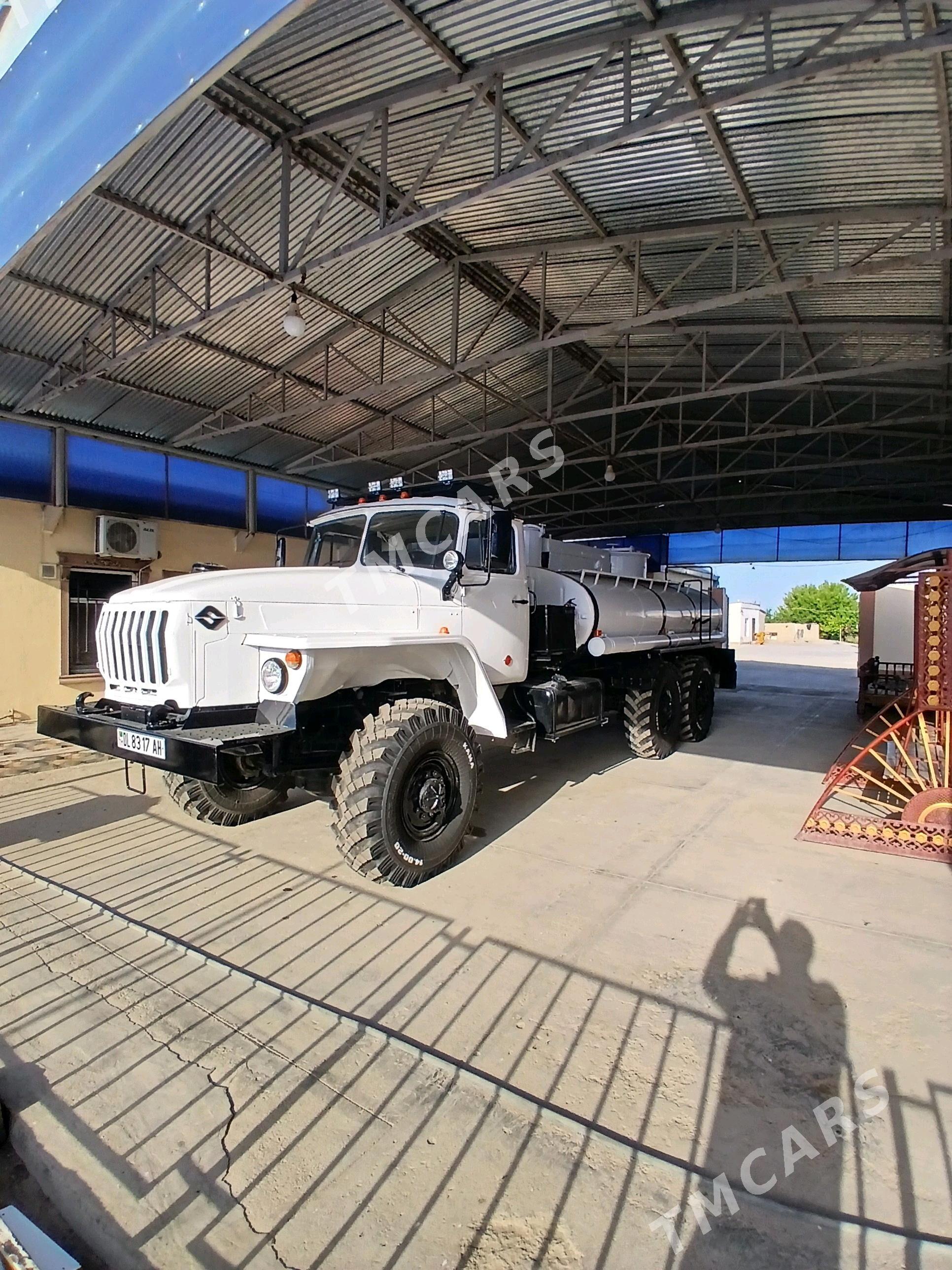 Ural 5557 2015 - 700 000 TMT - Гёкдепе - img 7