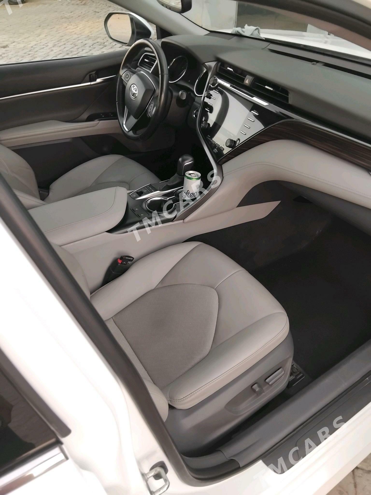 Toyota Camry 2020 - 400 000 TMT - Baýramaly - img 2