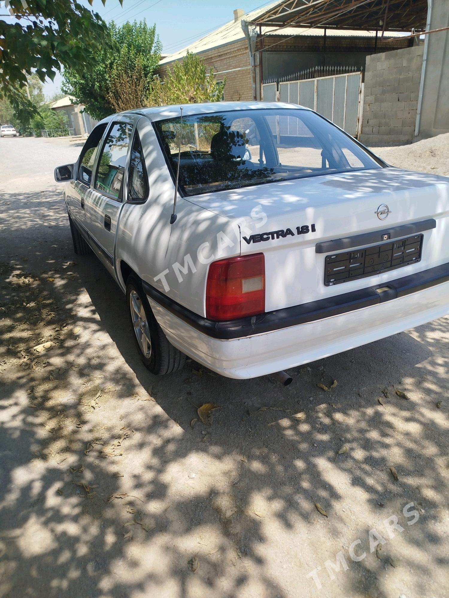 Opel Vectra 1990 - 37 000 TMT - Bäherden - img 2