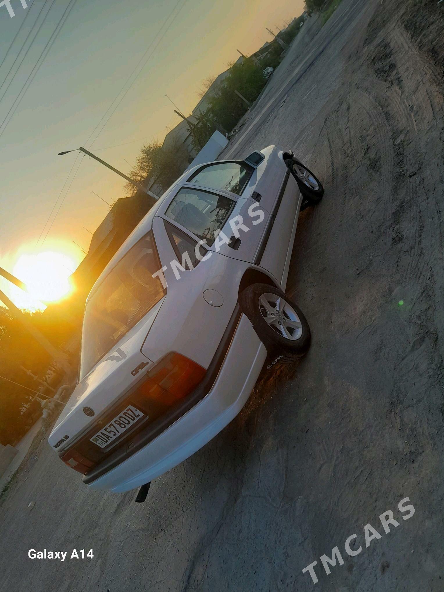Opel Vectra 1994 - 44 000 TMT - Дашогуз - img 2