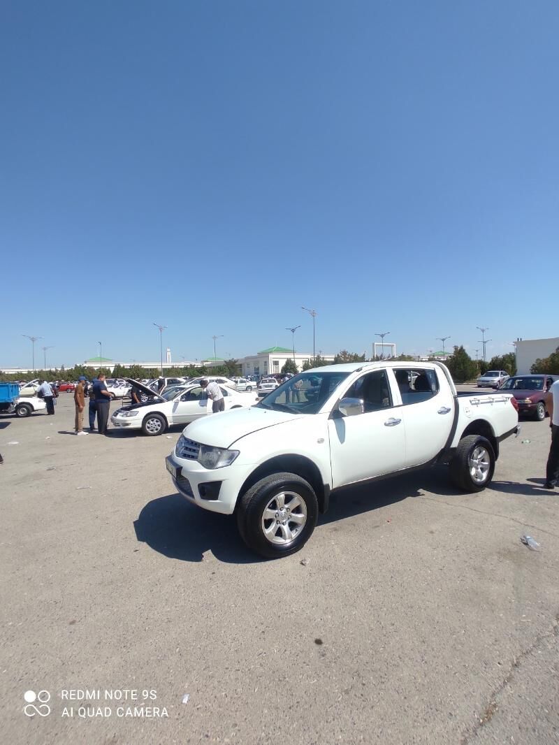 Mitsubishi L200 2010 - 135 000 TMT - Дашогуз - img 6