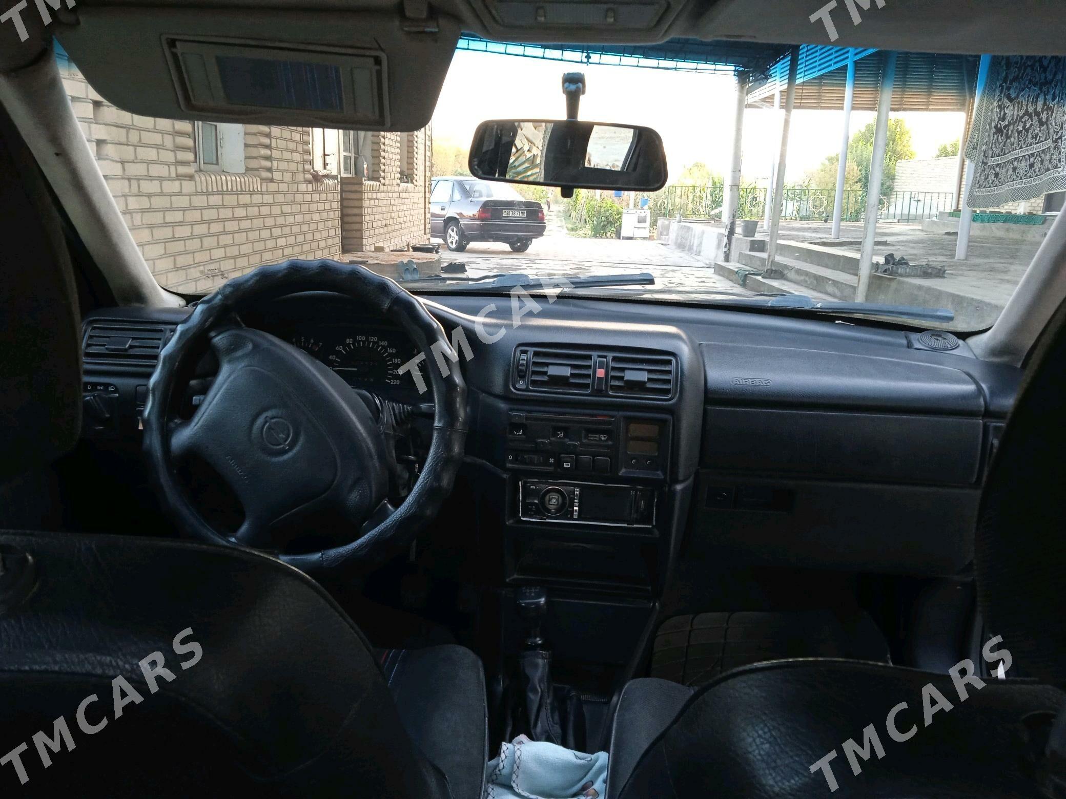 Opel Vectra 1991 - 42 000 TMT - Туркменгала - img 2