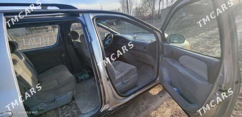 Toyota Sienna 2002 - 125 000 TMT - Türkmenbaşy etr. - img 2