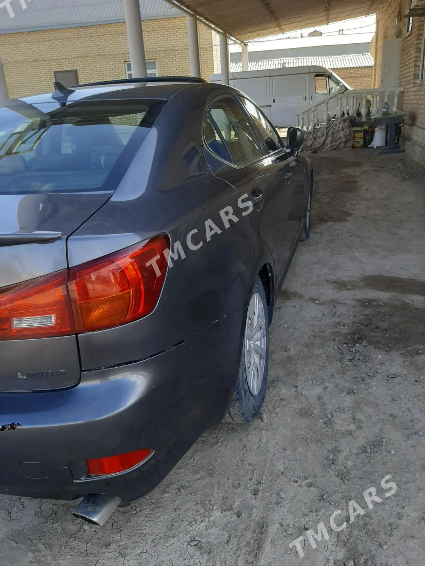 Lexus IS 250 2007 - 140 000 TMT - Mary - img 3