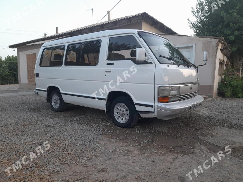 Toyota Hiace 1989 - 50 000 TMT - Сакарчага - img 3