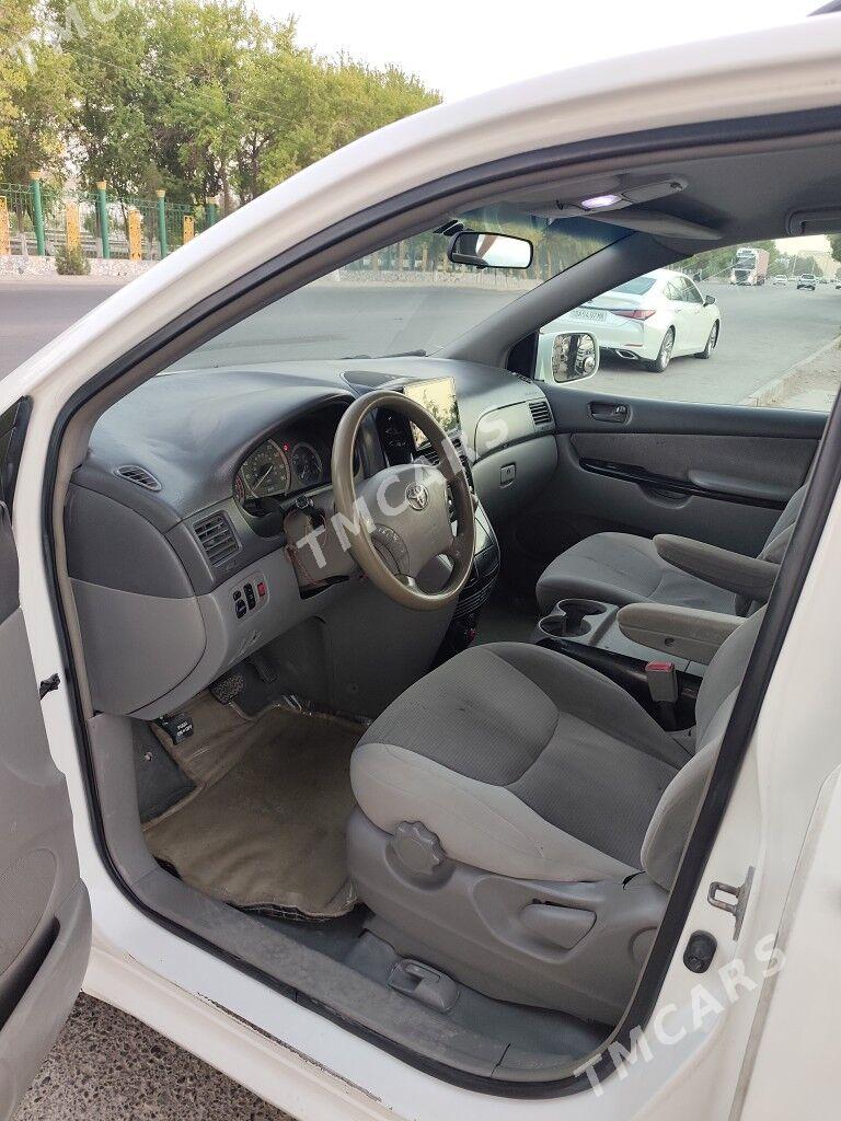Toyota Sienna 2005 - 190 000 TMT - Мары - img 5