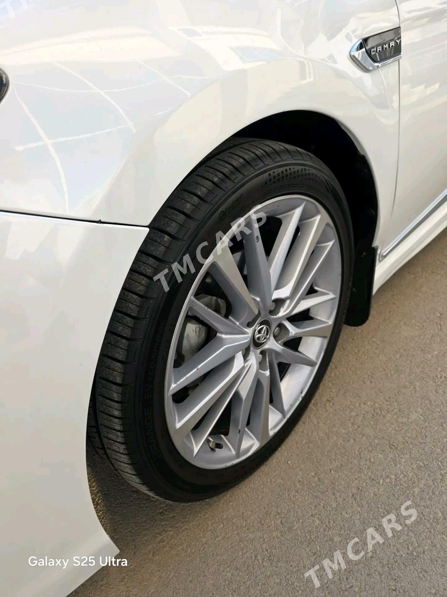 Toyota Camry 2019 - 350 000 TMT - Aşgabat - img 3