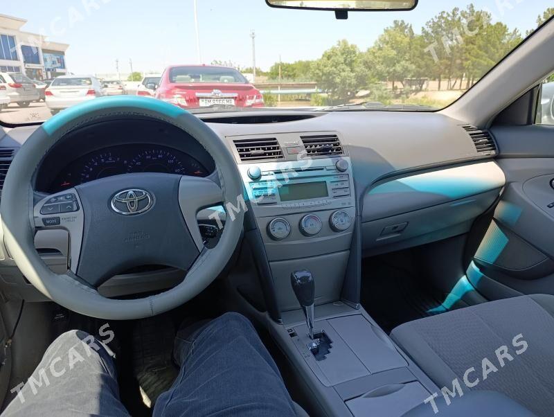Toyota Camry 2010 - 180 000 TMT - Мары - img 4