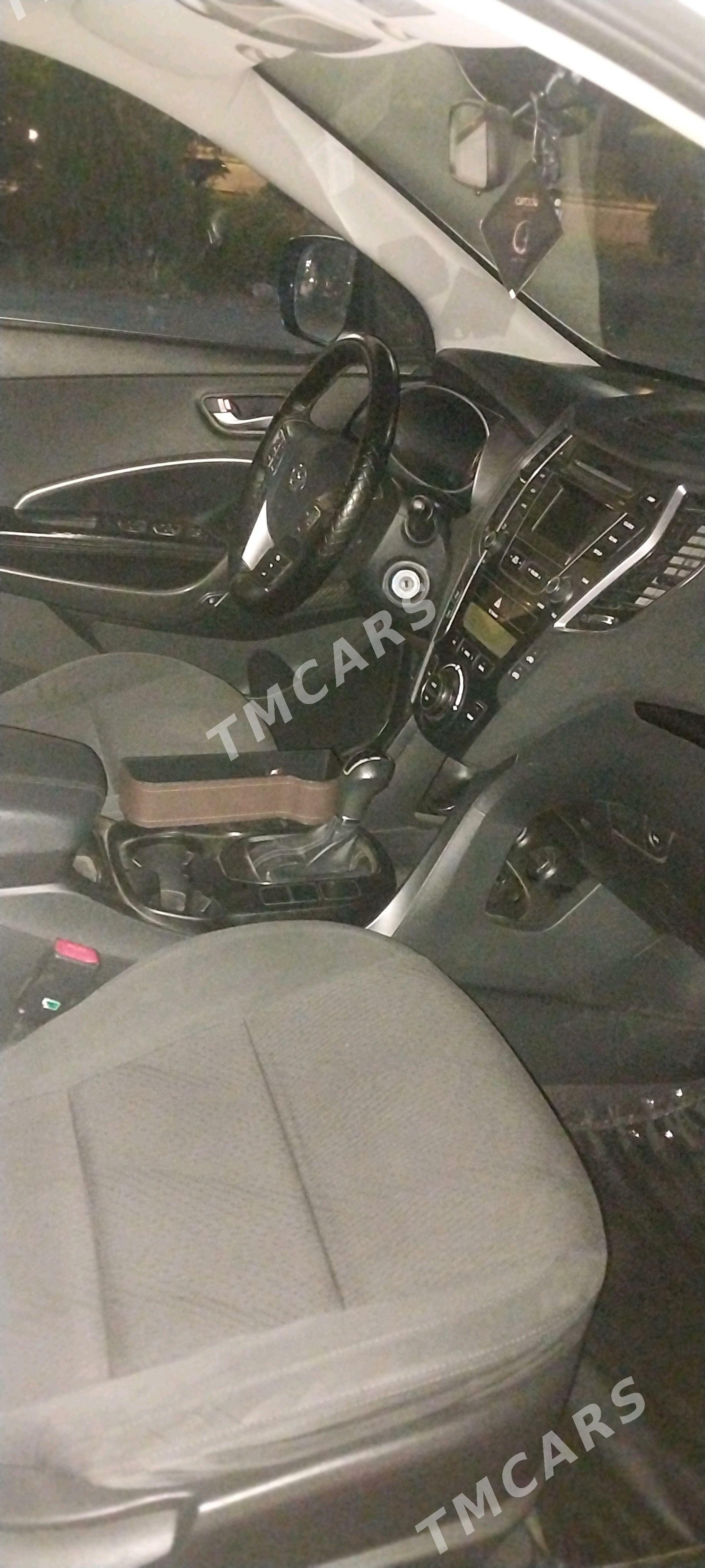 Hyundai Santa Fe 2013 - 250 000 TMT - Дашогуз - img 4