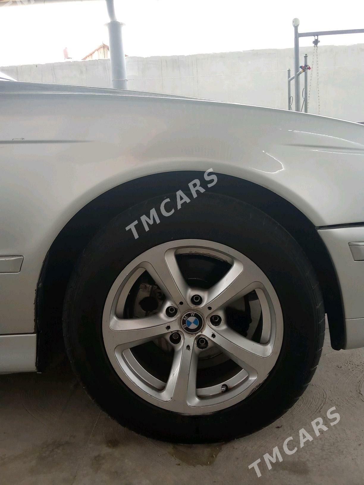 BMW 528 1996 - 84 000 TMT - Балканабат - img 8