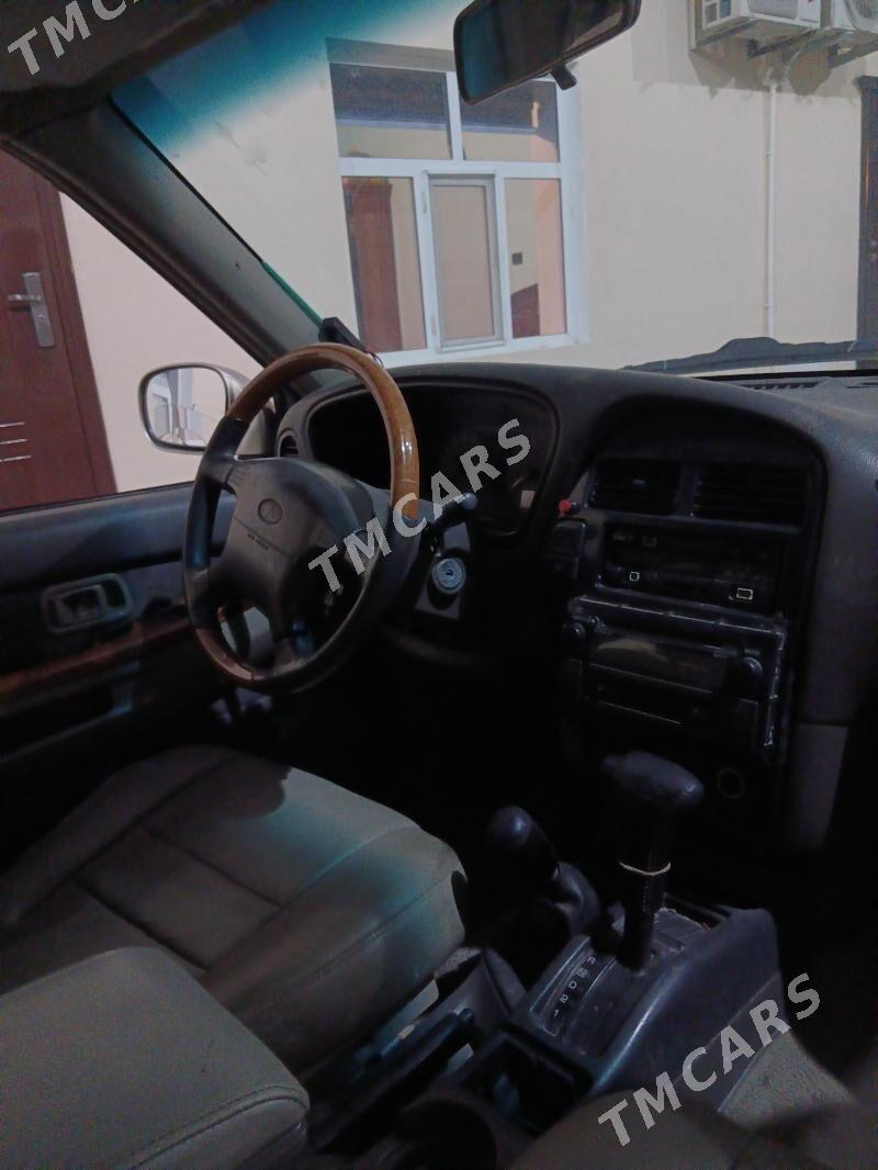 Infiniti QX4 1997 - 60 000 TMT - Херрикгала - img 5