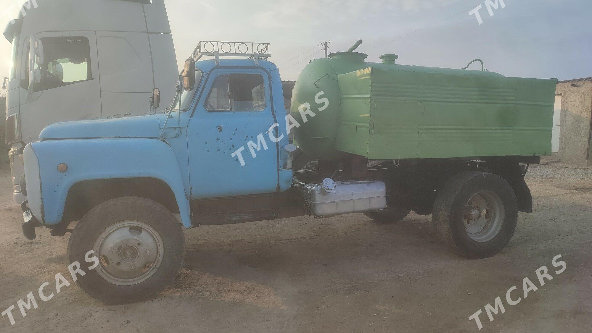 Zil 157 1997 - 30 000 TMT - Etrek - img 3