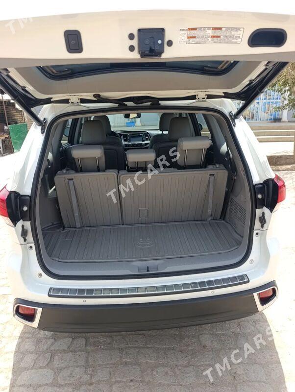 Toyota Highlander 2018 - 560 000 TMT - Sarahs - img 8
