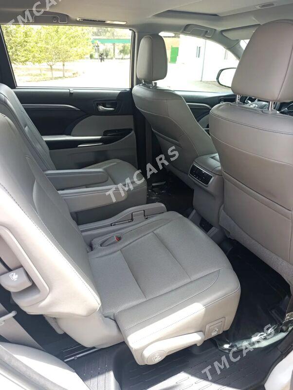 Toyota Highlander 2018 - 560 000 TMT - Sarahs - img 9