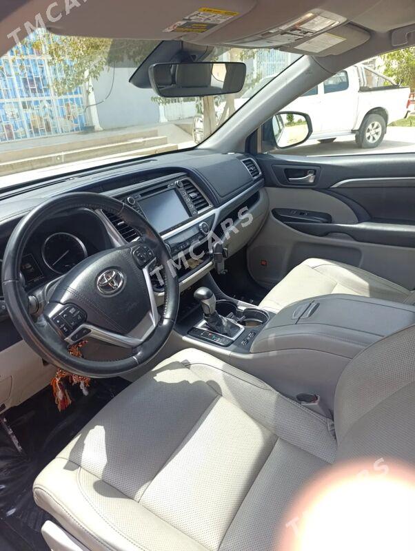 Toyota Highlander 2018 - 560 000 TMT - Sarahs - img 4
