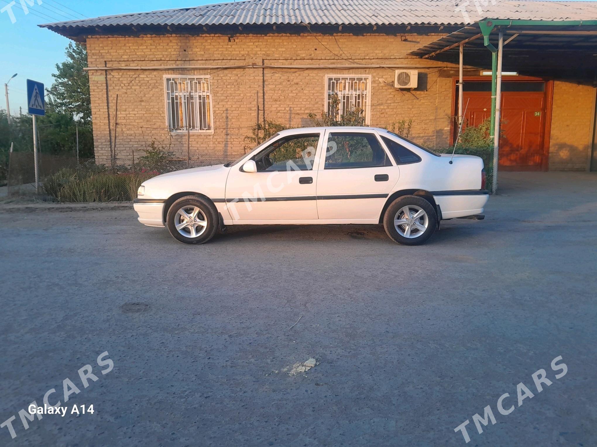 Opel Vectra 1994 - 44 000 TMT - Дашогуз - img 7