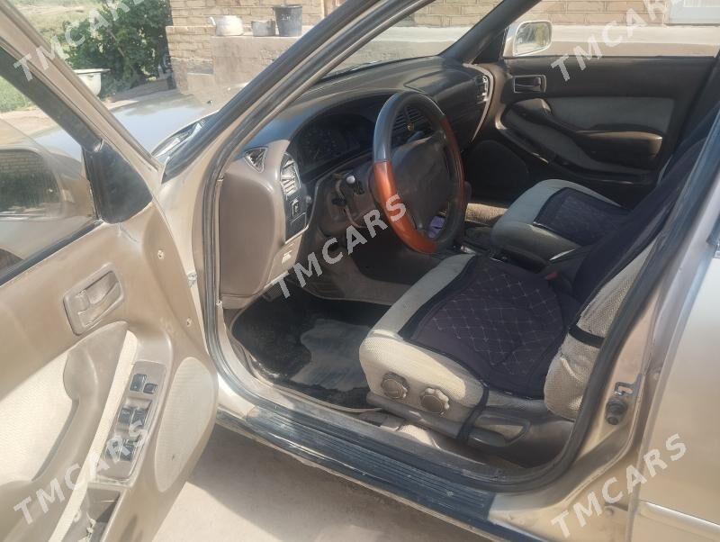 Toyota Camry 1994 - 65 000 TMT - Garabekewül - img 5