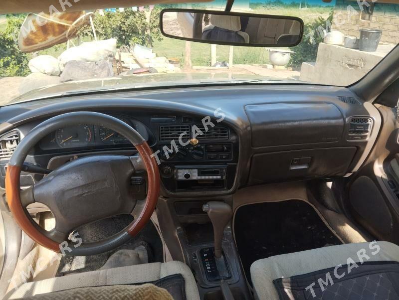 Toyota Camry 1994 - 65 000 TMT - Garabekewül - img 9