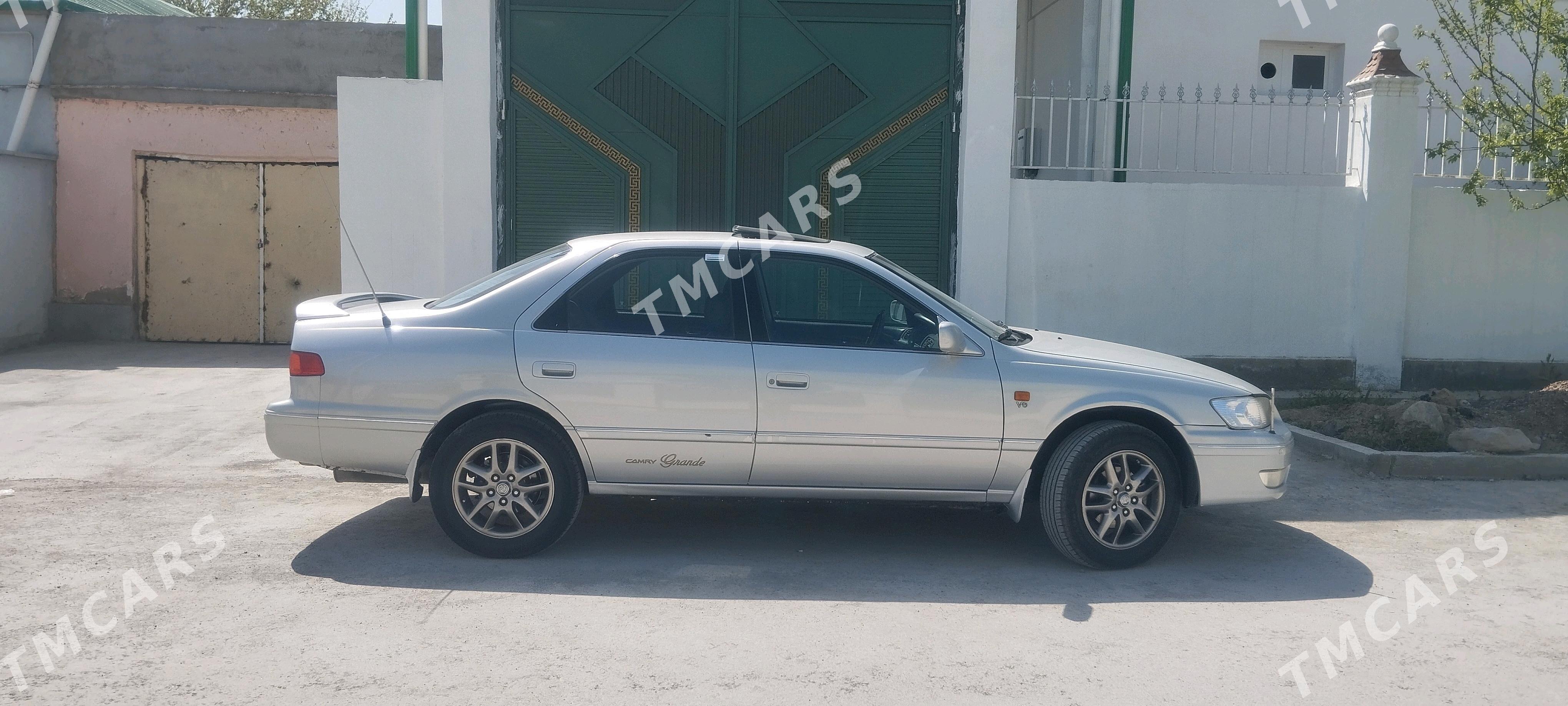 Toyota Camry 2000 - 155 000 TMT - Ашхабад - img 2