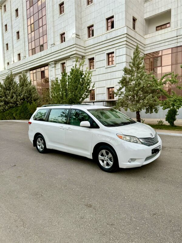 Toyota Sienna 2012 - 275 000 TMT - Aşgabat - img 3
