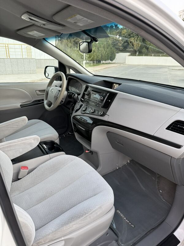 Toyota Sienna 2012 - 275 000 TMT - Aşgabat - img 6