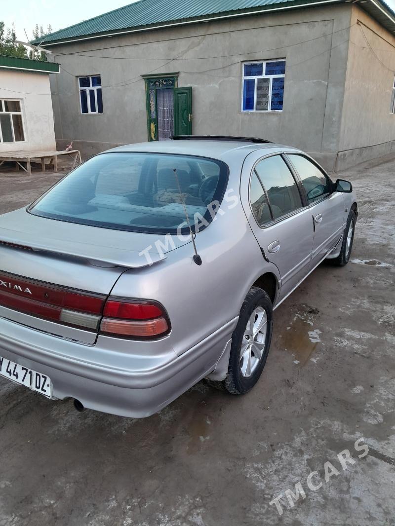 Nissan Maxima 1996 - 50 000 TMT - Köneürgenç - img 4